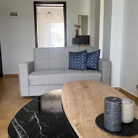Апартаменти Eirini'S House Паралія-Діонісіу Екстер'єр фото